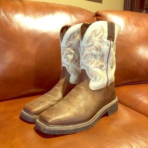 Men’s Ariat 9 1/2 EE Work Boots